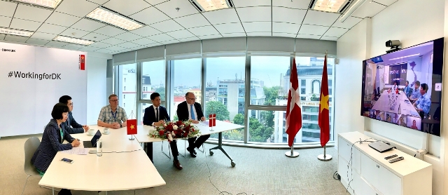 Công ty Cổ phần Phát triển Điện gió La Gàn ký kết 4 biên bản ghi nhớ hợp tác xây dựng 